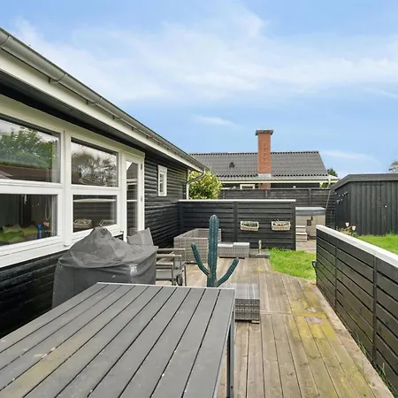 Holiday home Ritha - 175m From The Sea In Se Jutland By Interhome